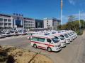 Mavi ve beyaz izleme ambulansı