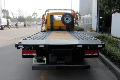 Brand New JAC V5 4.2m Flatbed Towing Vehicle