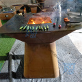 Grill metallico barbecue cortile