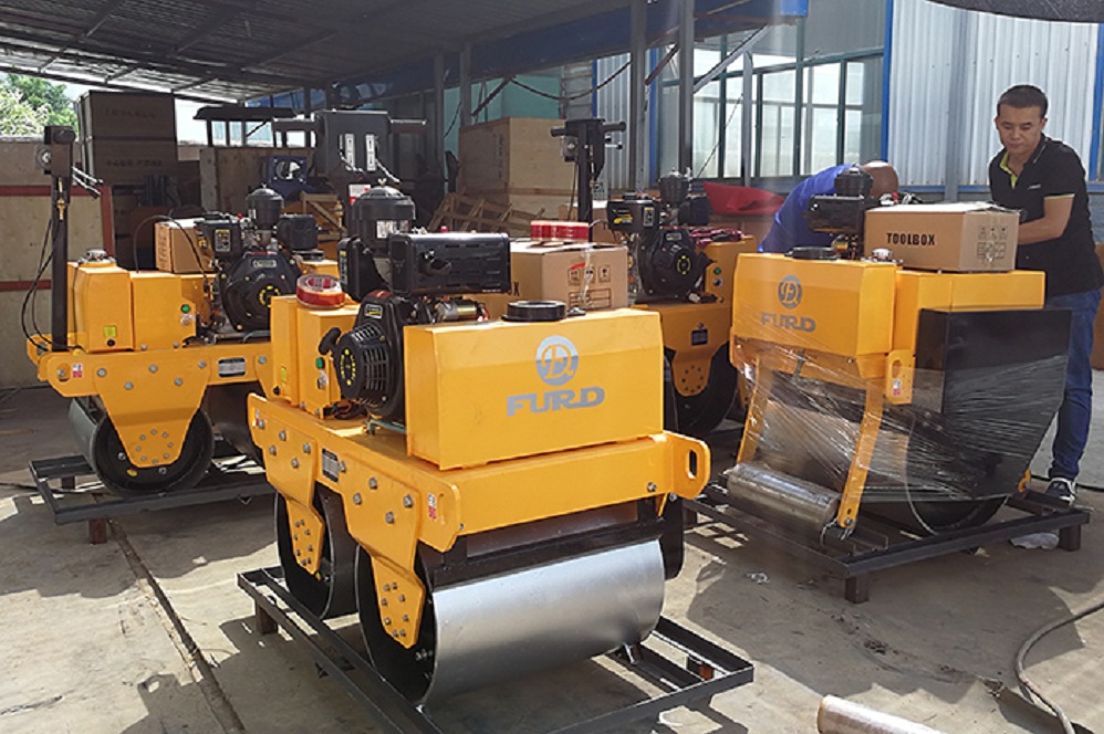 Vibratory Roller Compactor