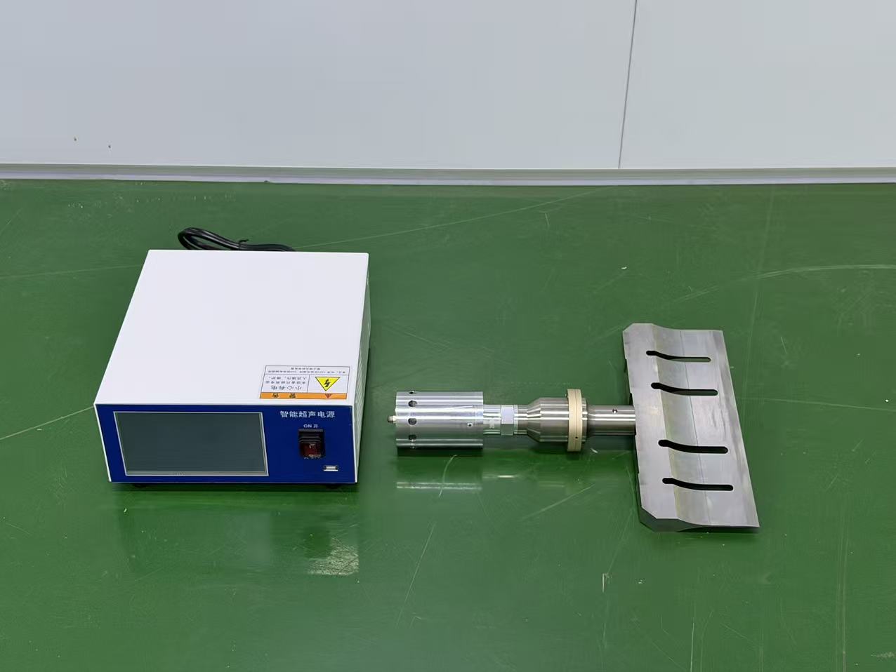 20kHz Ultrasonic Food Cutting Knife