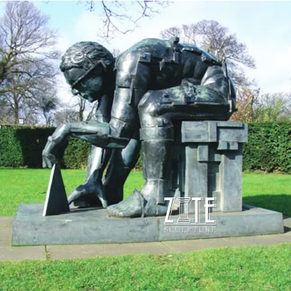 Outdoor Life Size Famous Scientist Bronze Newton Sculpture