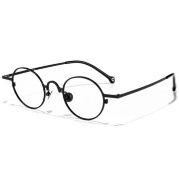 K080 Titanium Eyeglasses Frames: Vintage Design, High Quality, Wholesale Pricing