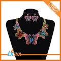 Conjunto de brincos colar borboleta colorida grande