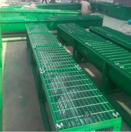 Special screw conveyor for petroleum solids control equipment