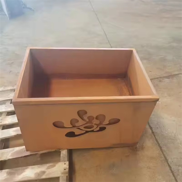 plant box outdoor