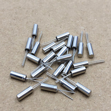 DIP-2 Directly Inserted Passive Crystal Cylindrical 3X8 32.768KHz 10PPM 12.5pF 6PF