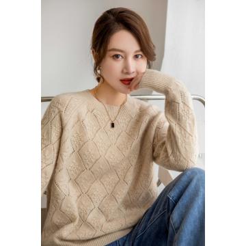 Oversized cashmere jumper with round neck