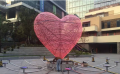 Arca logam jantung moden LoveSculpture seni Pahat Kolam
