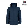 Jaqueta de inverno com capuz e isolamento de caixa curta