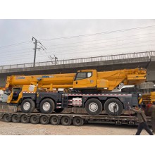 Crane de caminhão usada de 80 toneladas - desempenho confiável
