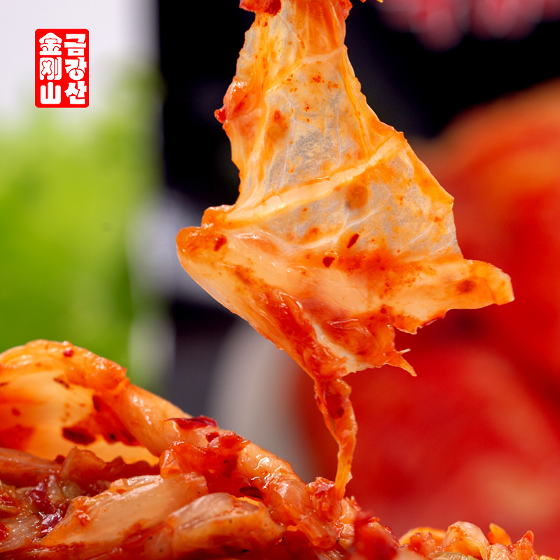Spicy Chinese cabbage with Korean flavor