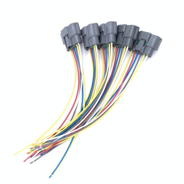 China Automobile Ignition Controller Harness Plug with Terminals Supplier