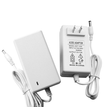 Penyesuai Bekalan Kuasa Desktop Desktop Universal 12V-24V 3A Pengecas Dinding Putih