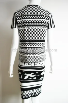 Fashion ladies jaqucard over hip fit short skirt