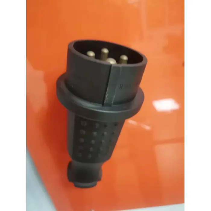 Steker IP44 Seri Karet, Soket untuk Penggunaan Industri