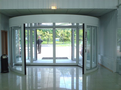 Two-wing Revolving Doors for Restaurant Entrance