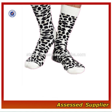 Fashion Leopard Pattern Jacquard Gilrs Crew Cotton Socks/Custom Animal Pattern Jacquard Crew Women Cotton Socks