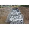 Gabion Box используется для защиты берега реки
