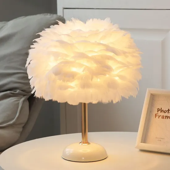 Modern LED Luxury Hotel Lobby and Bedroom Feather Side Table Lamps - New Design Lamparas De Mesa Con Plumas