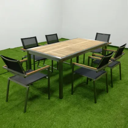 New Outdoor Dining Tables and Furniture