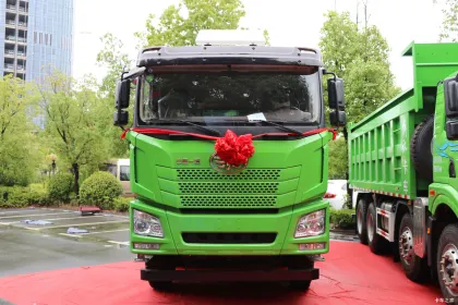 CNG Engineering Dump Truck