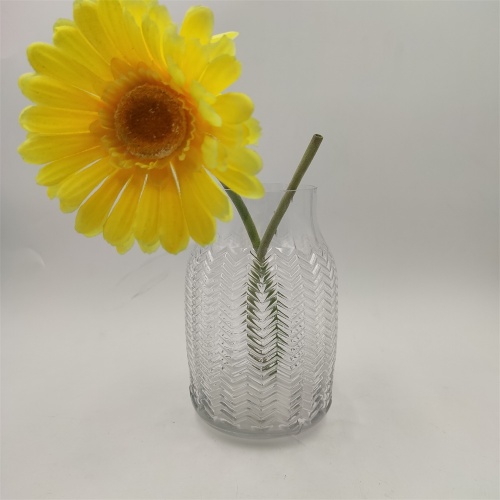 Хрустальная стеклянная ваза с тисненым узором
