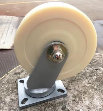 8'' Extra heavy duty MC nylon swivel castor
