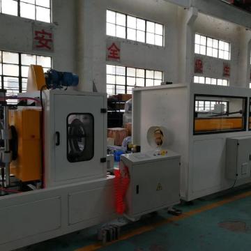 垂直の押し出しパイプ製造機