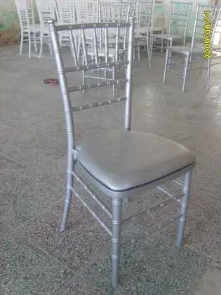 New Fashion Tiffany Chair
