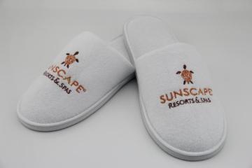 Spa putih dan sandal perhotelan murah