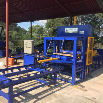 QT4-15 Concrete Bricks Making Machine