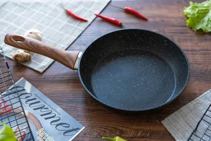 Dessini Frying Pan 3-Pc Set La Seria Cookware Stone Marble Coated Wooden Handle