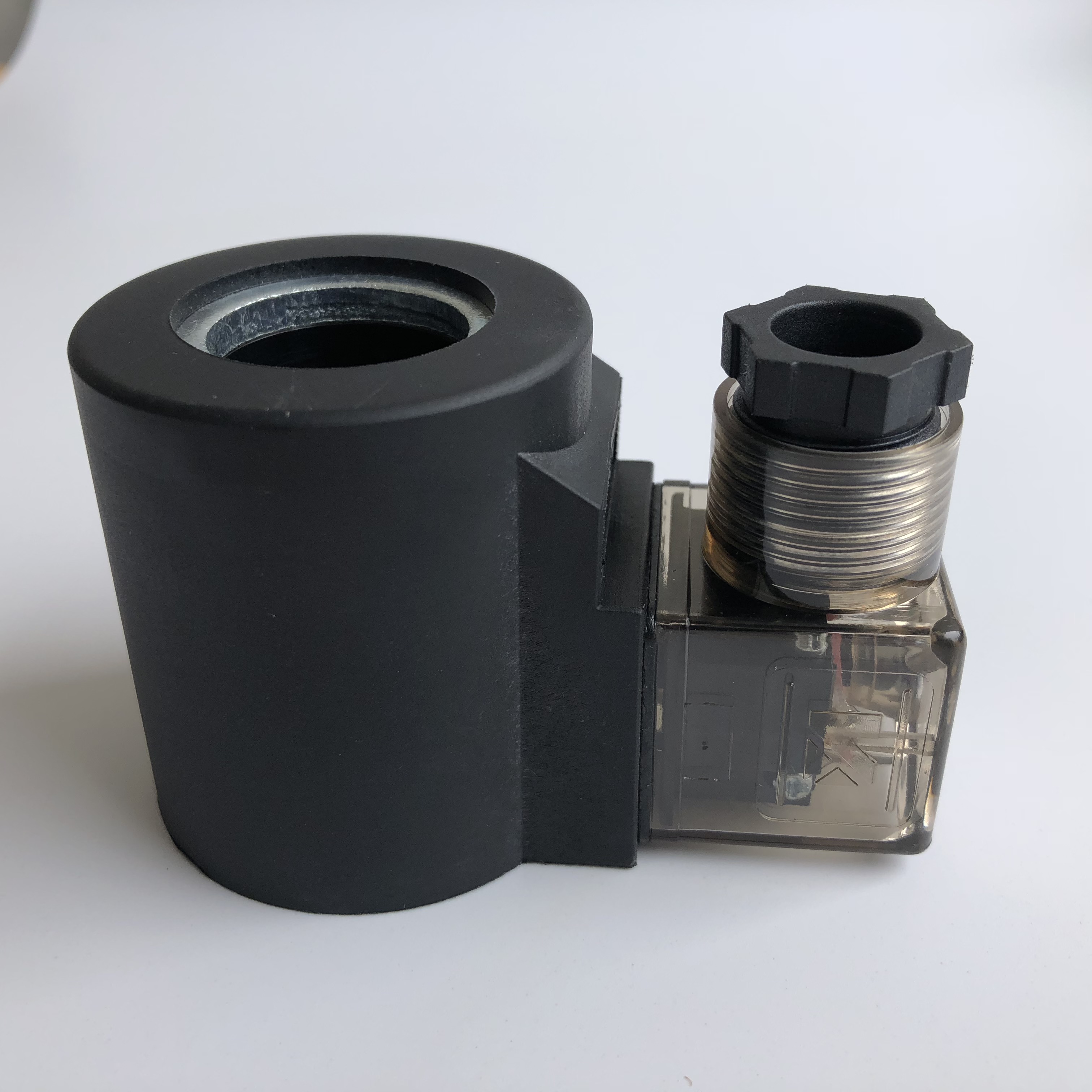 Physical map of 23mm Dsg-01 YUKEN Hydraulic Solenoid Coils