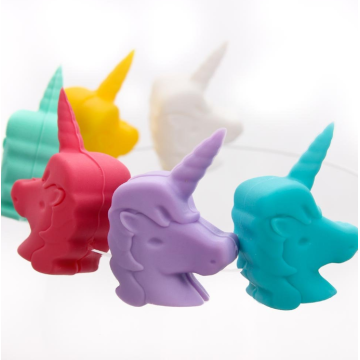 Unicornio 6pcs bebiendo marcador de viento de vino etiquetas de encanto