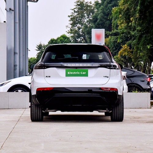 Enhanced compact car Enovate ME5
