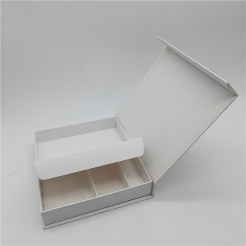 Square Magnetic Closure Cardboard Mobile Phone Boxes