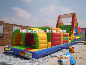 large infatable barrier bouncer for kids playing