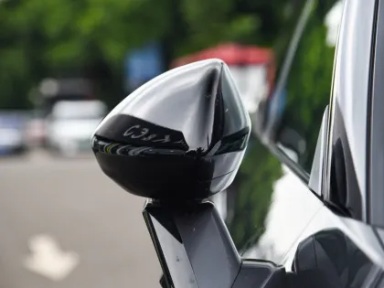 Big Discount 2023: Lynk&Co Hybrid Cars with Long Range