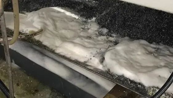 foam in fluid foam in fluid