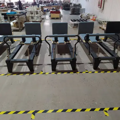 Aluminum Alloy Pilates Reformer with Body Building Black Frame and Balanced Core