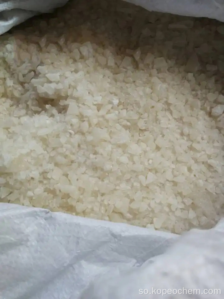 Aluminium Sulfate-ka Lron-free ee Daaweynta Biyaha