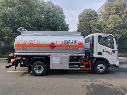 Tongwei Foton Aoling vs. Zhuanli Brand Aoling Refueling Trucks