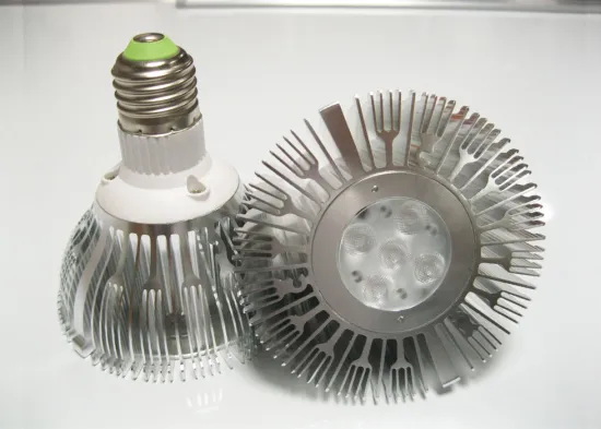 Ip20 50 - 60hz Par30 5w Ac90-240v Cree Led Par Light Bulbs Light For Clothing Display