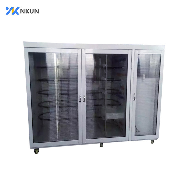 Hydroponic Vegetable Growing System: Efficient Microgreens Production in Supermarket Boxes