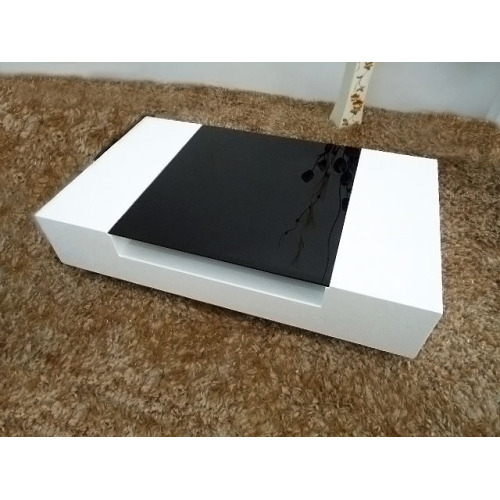 Fashionable modern white high gloss coffee table