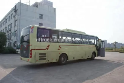 Hot Sales: Dongfeng 45 Seats County Bus and Coach Bus