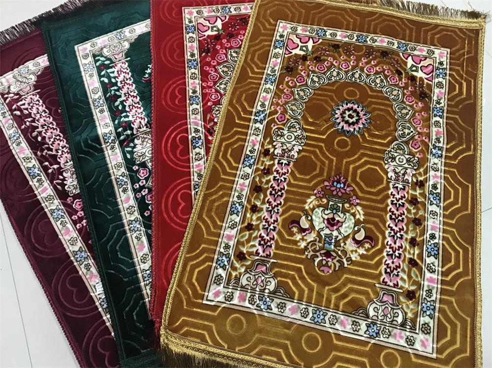 raschel flush prayer rug 