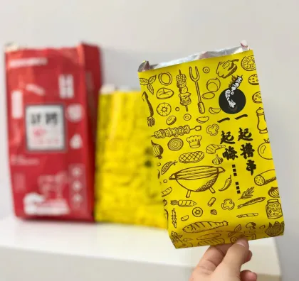 Aluminum foil insulated paper bag