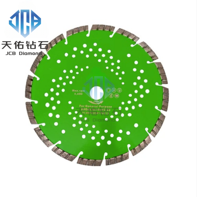 Disco de diamante biselado turbo con segmentos de ranura inclinada